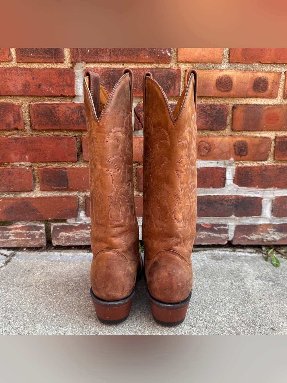 Vintage Tan Leather Western Cowboy Boots - Picture 8 of 11